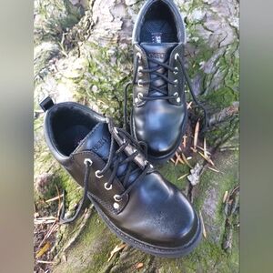 SKECHERS UTILITY FOOT WEAR Mens SIZE 71/2 Black